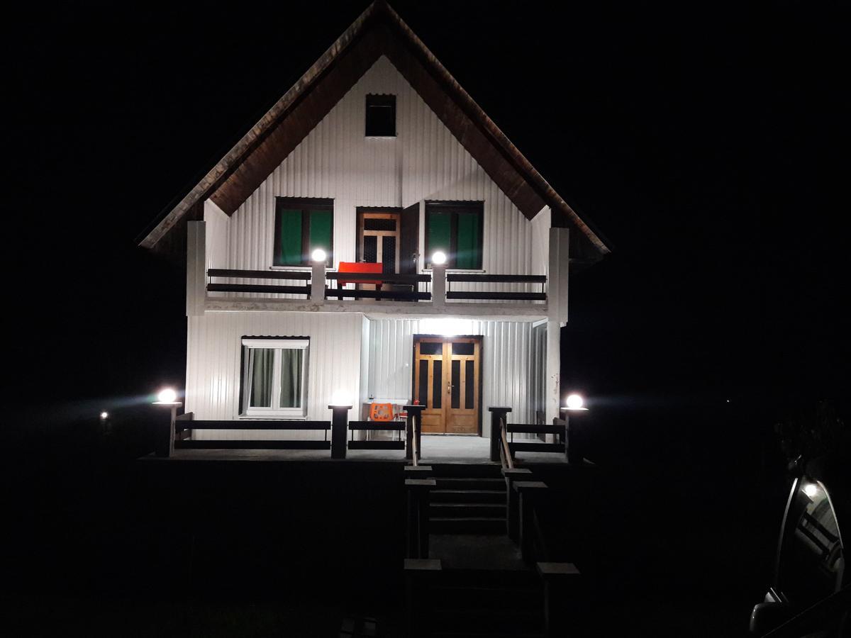 Holiday Home Aleksic Zabljak  Ngoại thất bức ảnh